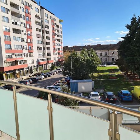 Ideal Apartments Oradea Ngoại thất bức ảnh