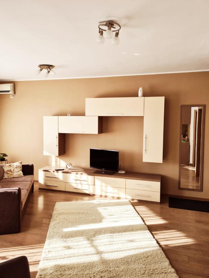 Ideal Apartments Oradea Ngoại thất bức ảnh